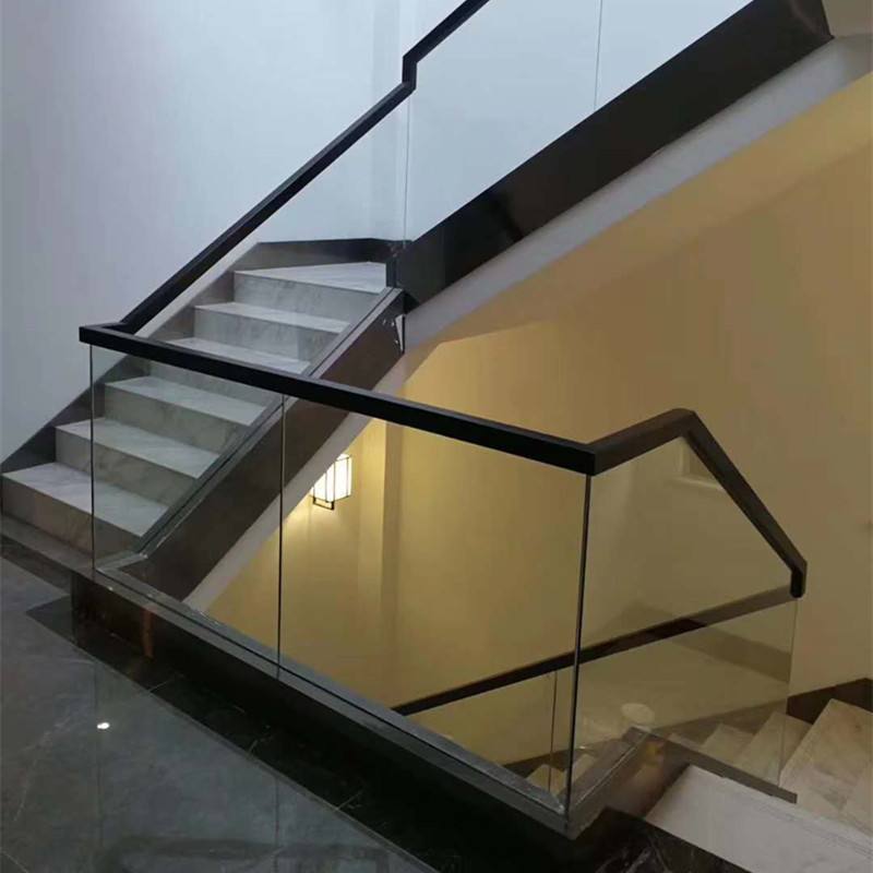 楼梯扶手玻璃